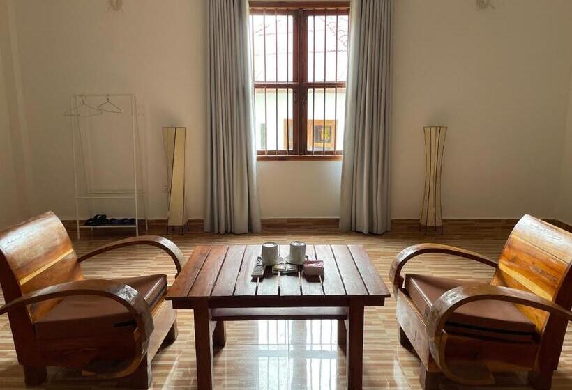 جناح عائلي, Kep Lodge