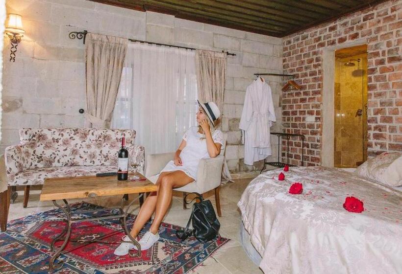 غرفة ديلوكس مزودة بشرفة, Panoramic Cave Hotel & Spa