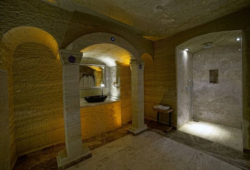 جناح, Panoramic Cave Hotel & Spa