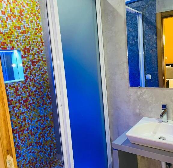 اتاق لوکس با چشم‌انداز دریا, Residencial Sol Point Art
