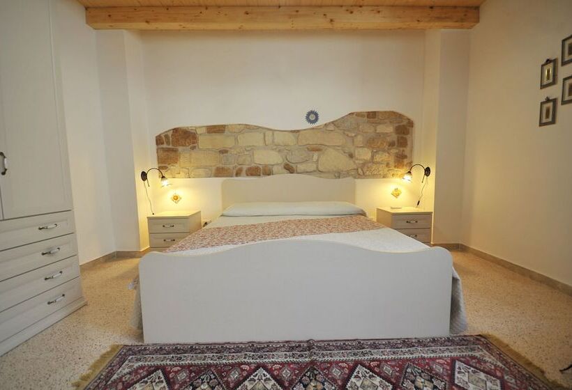 Семейный Номер, Morfeo Charming Rooms & Relax