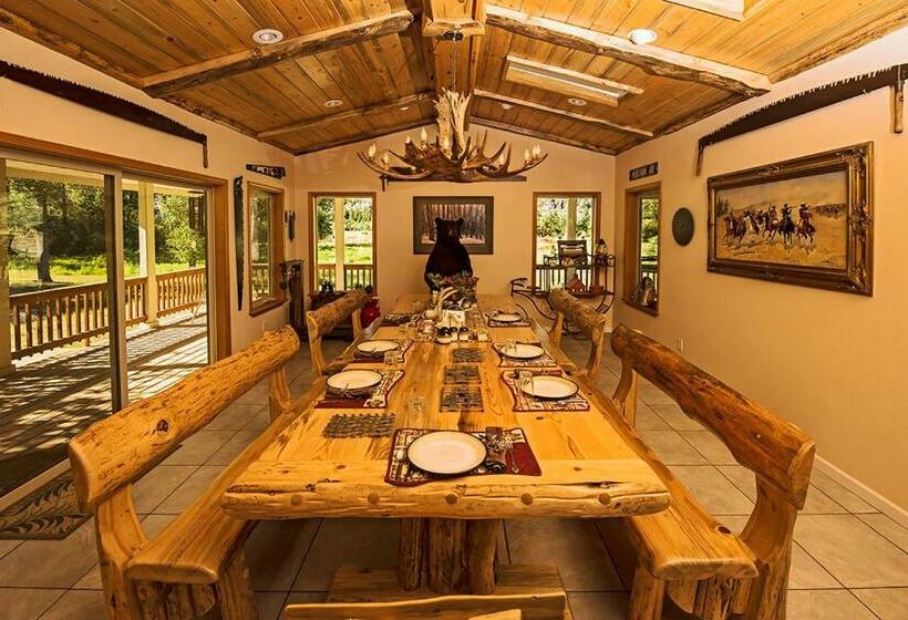 Номер Deluxe, Rocky Point Ranch, Montana