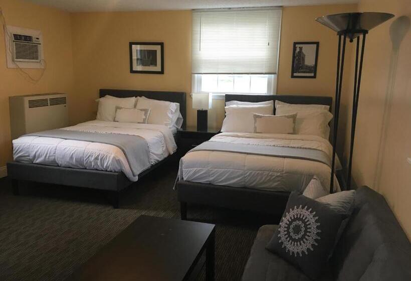 Номер Стандарт 2 Двуспальные Кровати, Clarence Inn Extended Stay