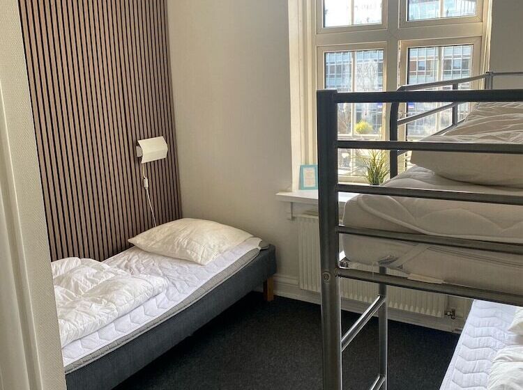 اتاق استاندارد سه نفره, Danhostel Odense City
