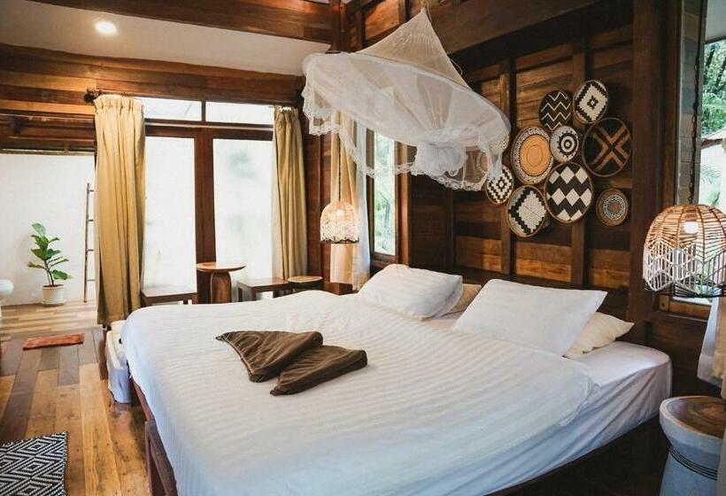 바다 전망 스탠다드 방갈로, Koh Kood Resort