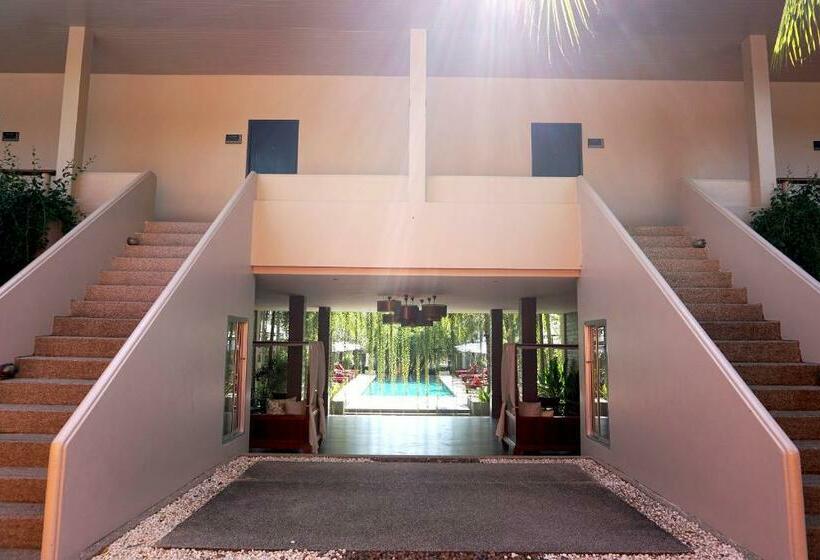 キングサイズベッドのスタンダードルーム, Signature Phuket Resort