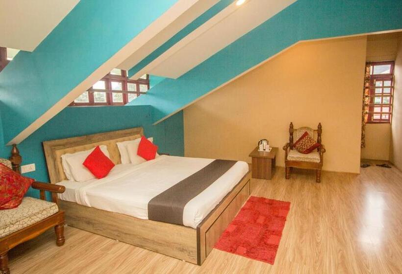 اتاق کلاسیک سه تخته, Collection O Hotel Oak Ridge