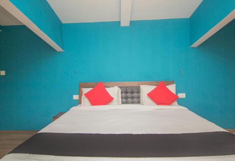 اتاق کلاسیک سه تخته, Collection O Hotel Oak Ridge