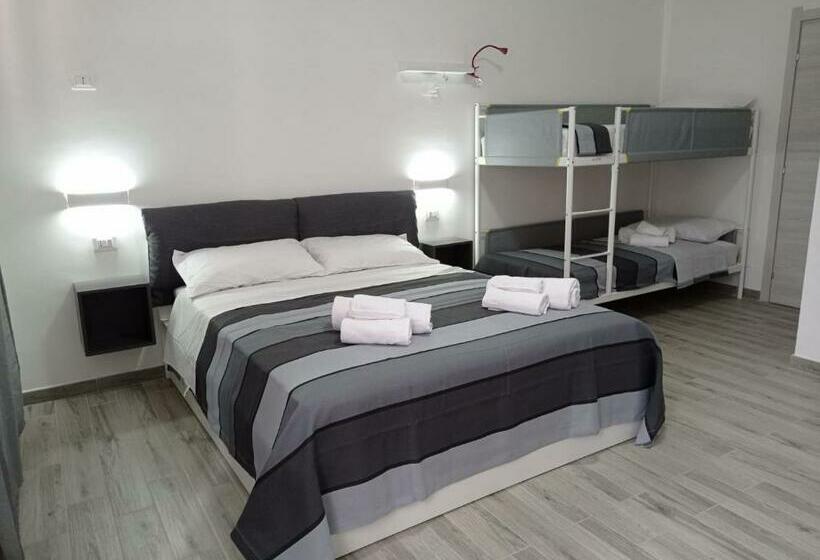 اتاق استاندارد چهار تخته, Ciccina Rooms