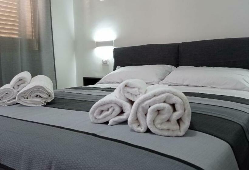 اتاق استاندارد چهار تخته, Ciccina Rooms