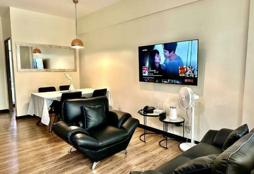سوییت با چشم‌انداز کوه, Two Suite At Bristle Ridge   Baguio City 2br