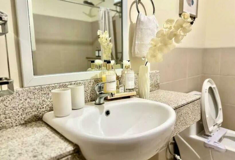 سوییت با چشم‌انداز کوه, Two Suite At Bristle Ridge   Baguio City 2br