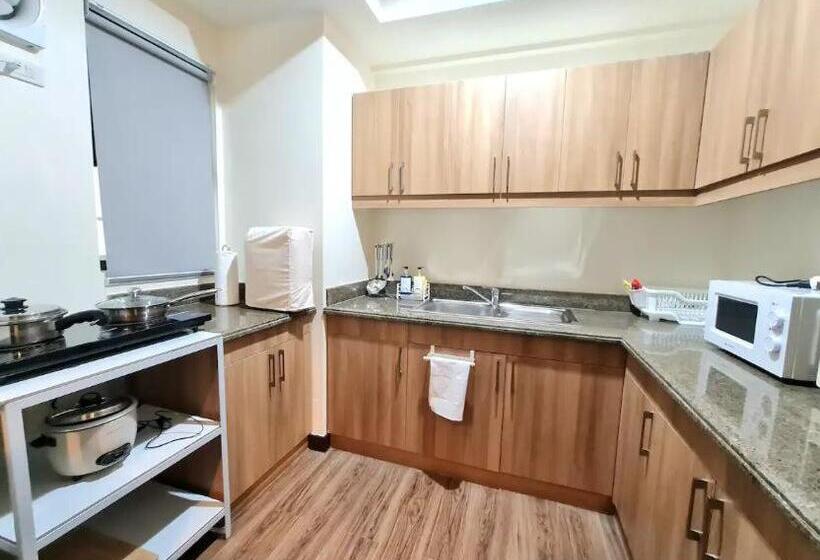 سوییت با چشم‌انداز کوه, Two Suite At Bristle Ridge   Baguio City 2br
