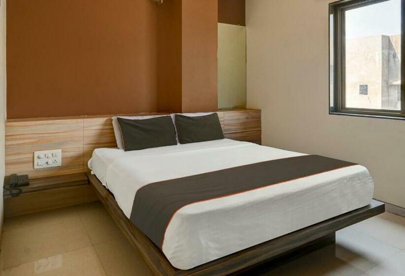 Трехместный Номер Классика, Fab Sai Shangrilla