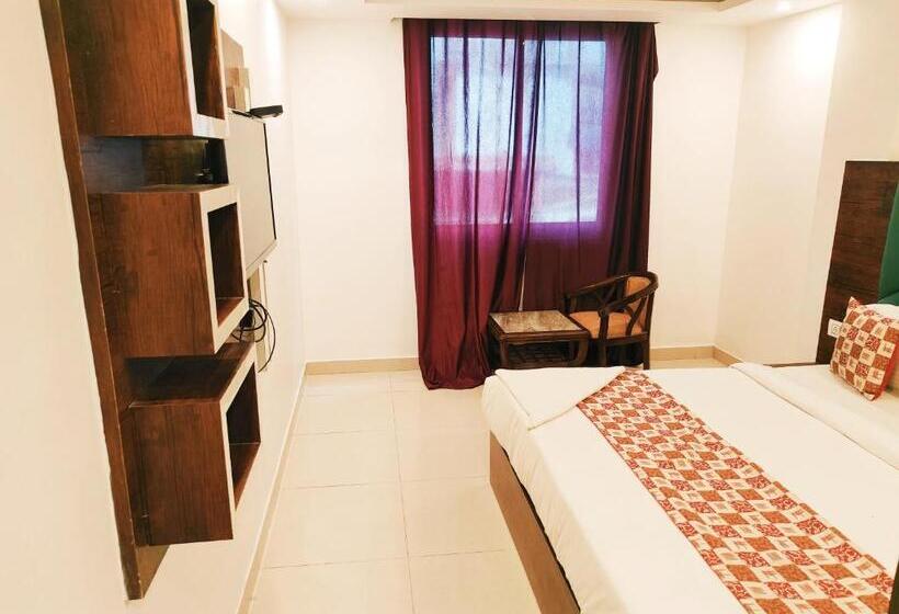 اتاق استاندارد, Krone A Family Hotel Near Igi Airport