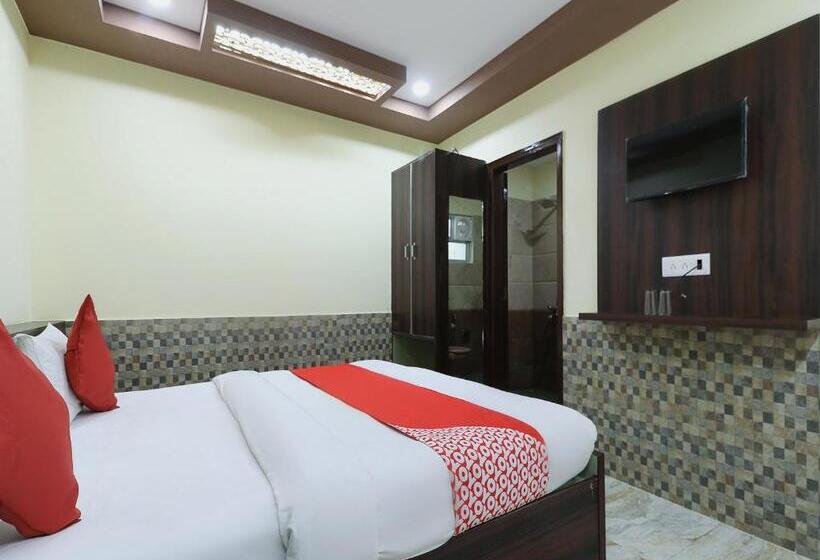 اتاق کلاسیک سه تخته, Flagship Shiv Ganga Home Stay