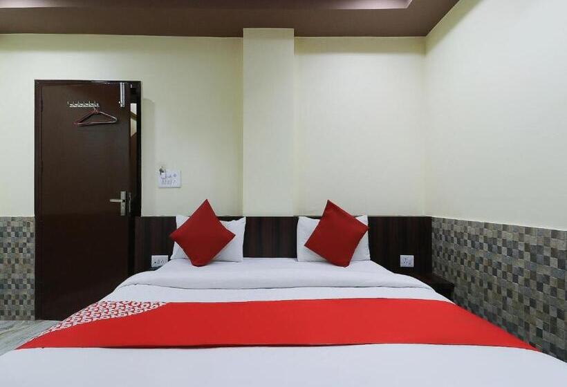 اتاق کلاسیک سه تخته, Flagship Shiv Ganga Home Stay
