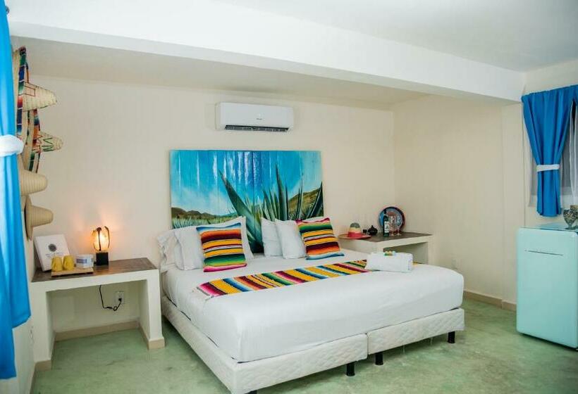اتاق لوکس با تخت بزرگ, Hidalgo Boutique Rooms