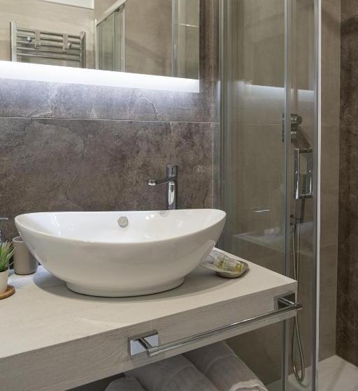 اتاق لوکس با بالکن, Vele D Otranto B&b