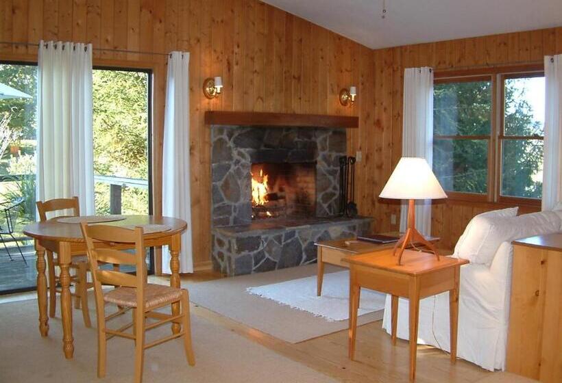 Номер Стандарт Трехместный, Fire Mountain Resort