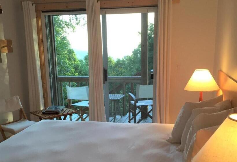 Номер Economy, Fire Mountain Resort