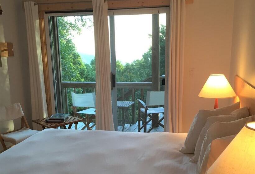 Номер Economy, Fire Mountain Resort