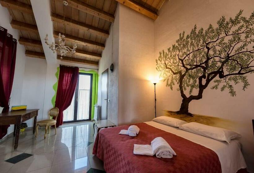Четырехместный Номер Стандарт, La Casa Rossa Country House