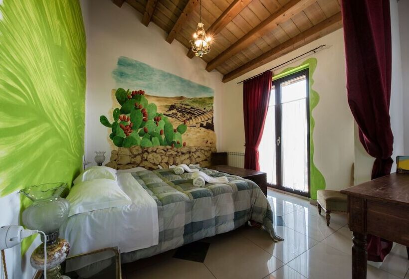 Четырехместный Номер Стандарт, La Casa Rossa Country House