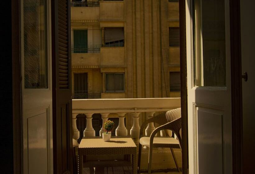 اتاق استاندارد یک نفره, Minerva Grand Hostel Cairo