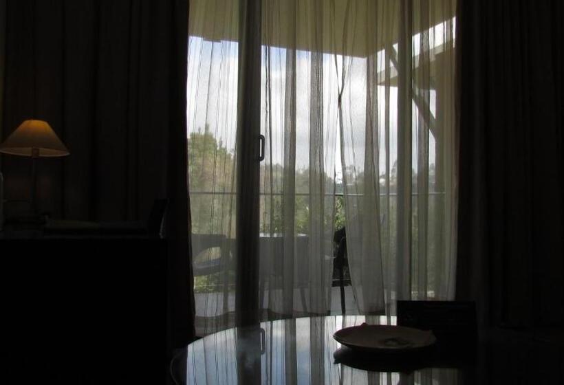 Стандартный Номер Кровать Кинг, Mountain Retreat Kodai