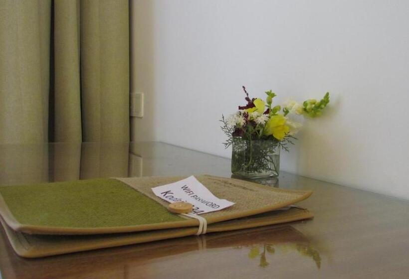 Номер Стандарт с Балконом, Mountain Retreat Kodai