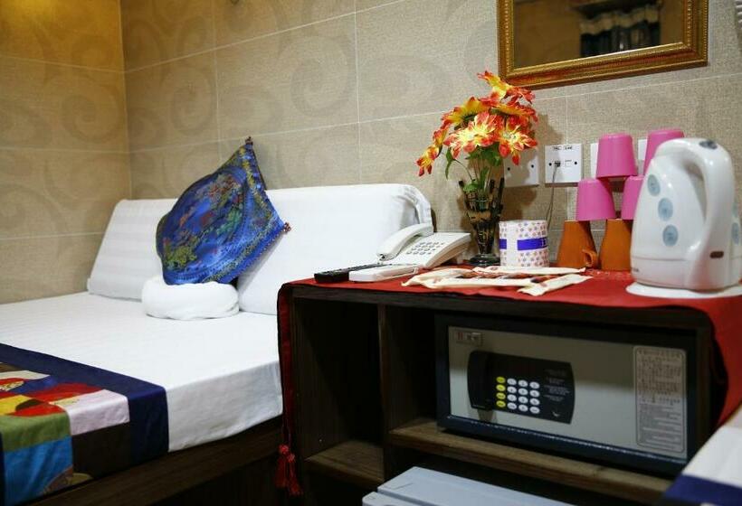 اتاق استاندارد, Sandhu Guest House