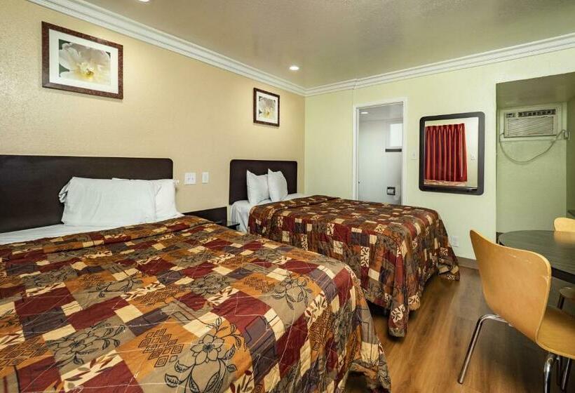 Номер Стандарт 2 Двуспальные Кровати, Travelodge By Wyndham Sacramento Convention Center