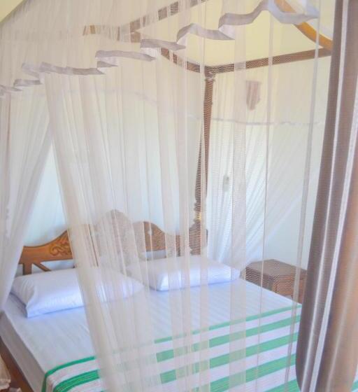 Номер Стандарт с Балконом, Castle Bay Resort