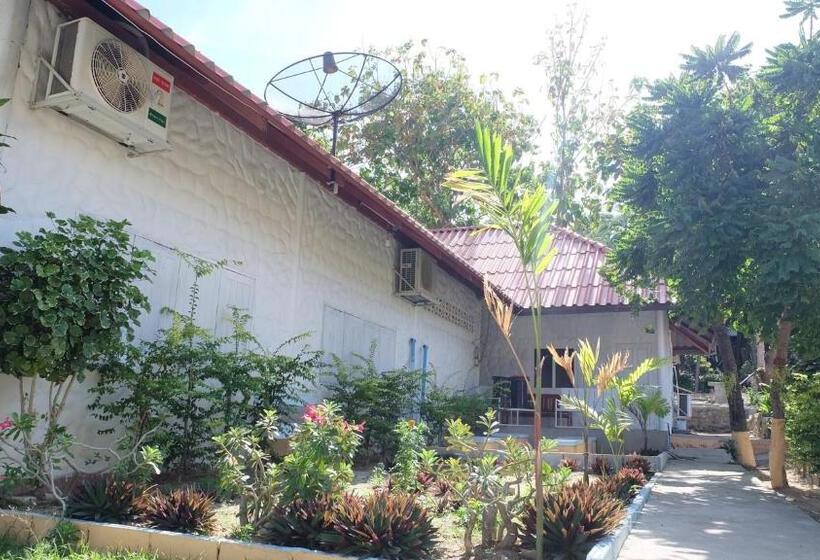 Lit en Chambre Commune, Paradise Bungalows