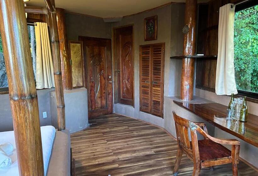 Quarto Deluxe, Sangat Island Dive Resort