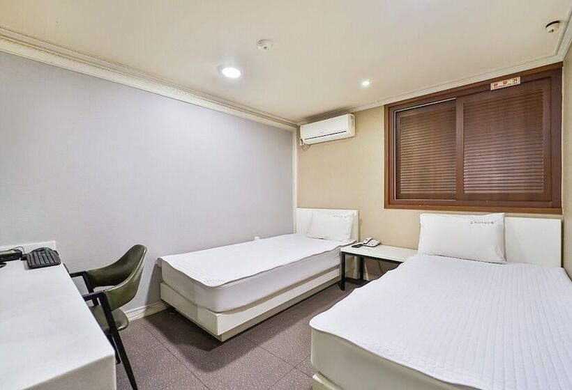 Номер Стандарт, Top Motel Busan