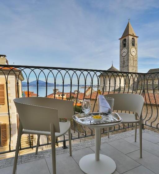 اتاق استاندارد با چشم‌انداز دریاچه, Al Campanile   Luxury Suites & Apartments