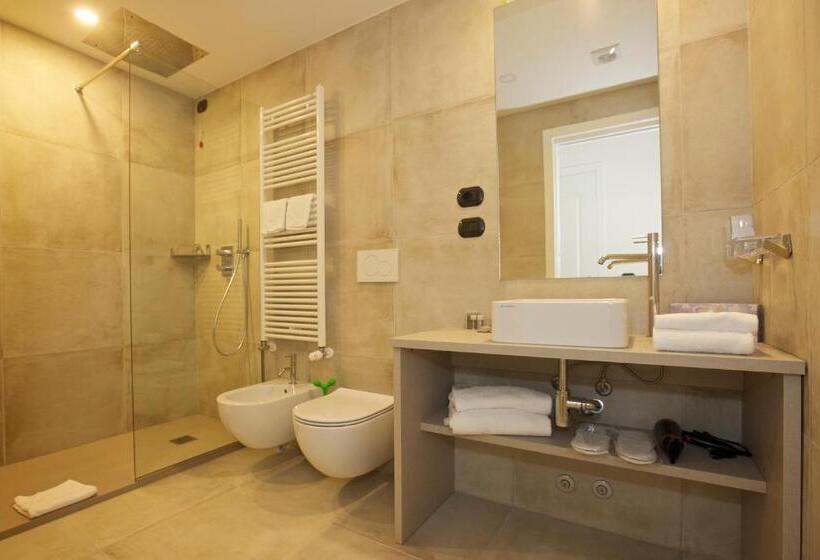 اتاق استاندارد با تخت بزرگ, Al Campanile   Luxury Suites & Apartments