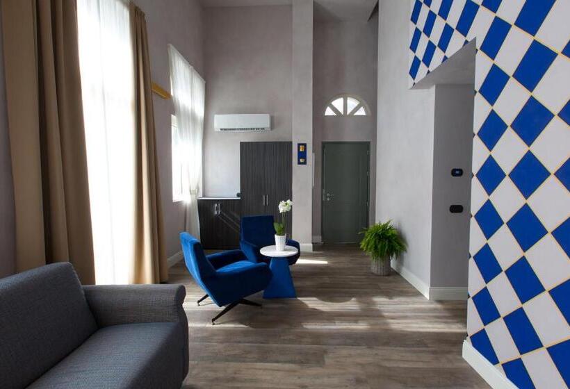 اتاق خانوادگی, Al Campanile   Luxury Suites & Apartments