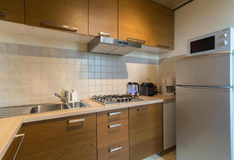 2 Bedrooms Apartment Lake View, Antico Casale Tiravento