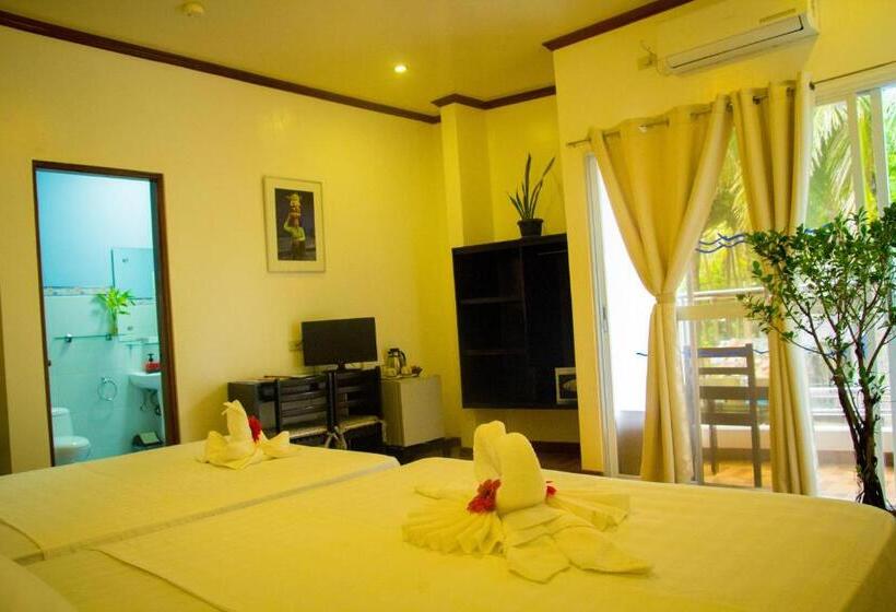 Quarto Familiar Deluxe, Divegurus Boracay Beach Resort