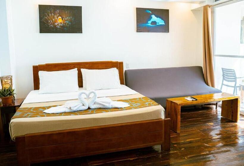Quarto Deluxe Vista Mar, Divegurus Boracay Beach Resort