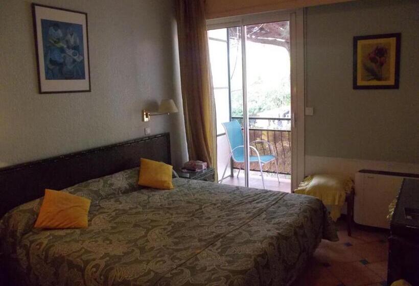 标准间带阳台, Hôtel Les Alizés
