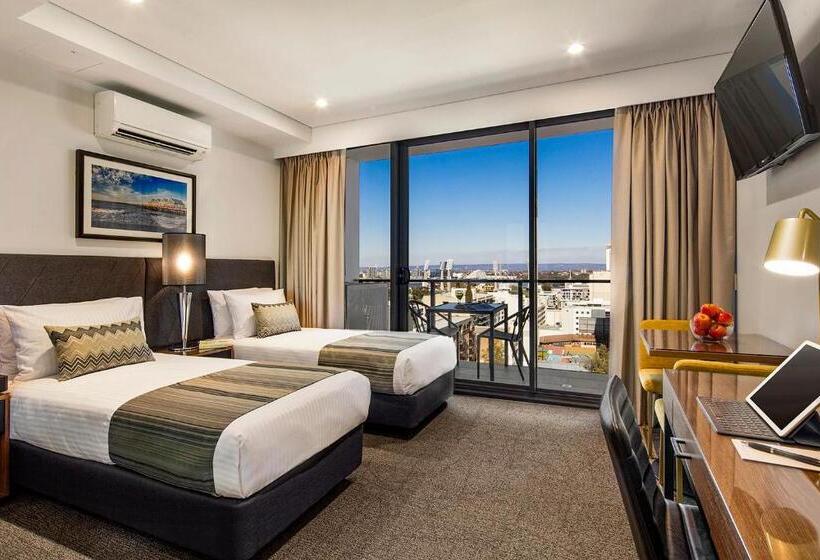 Студио Executive, Quest East Perth