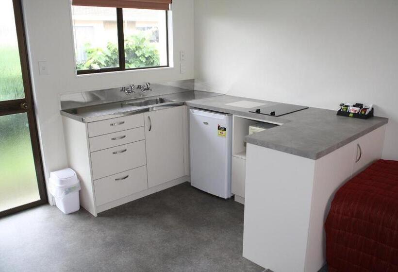 Апартаменты 2 Спальни, Oxford Court Motel