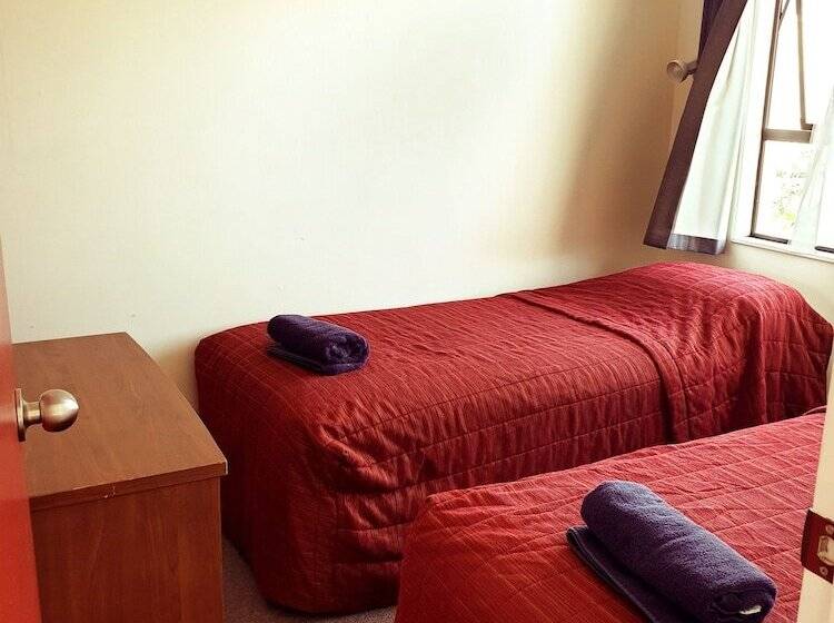 Люкс 2 Спальни, Oxford Court Motel