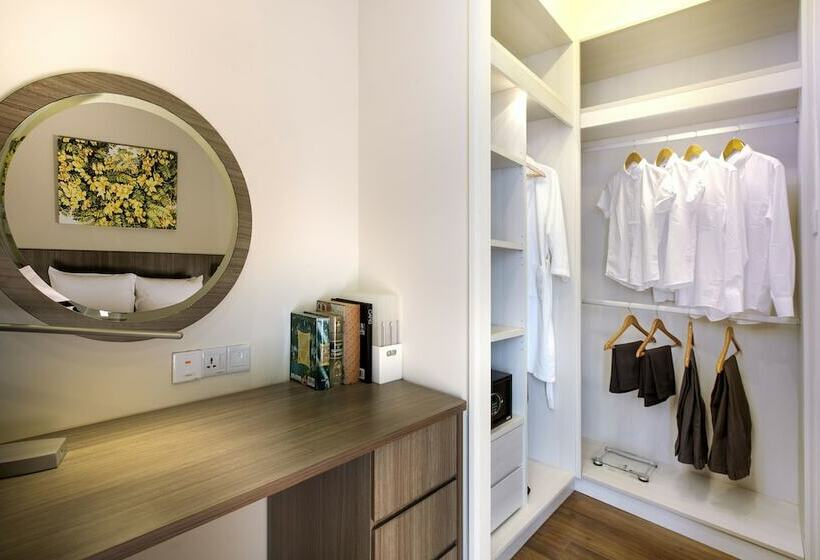 סטודיו פרמיום, Somerset Medini Iskandar Puteri