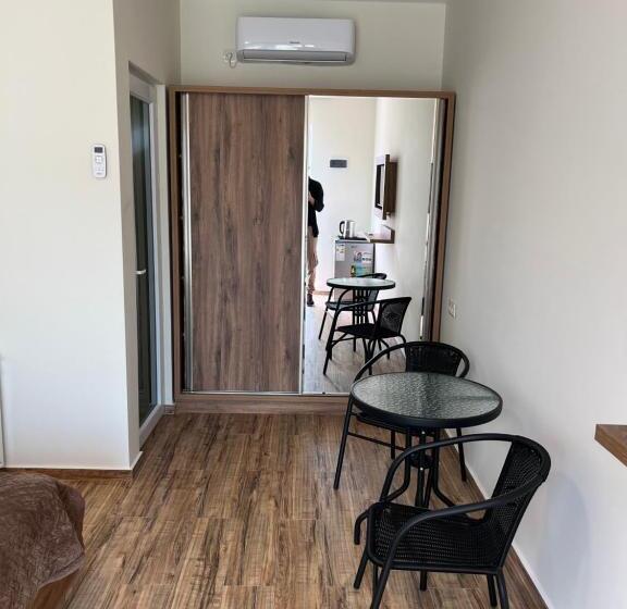اتاق استاندارد, White Villas In Batumi