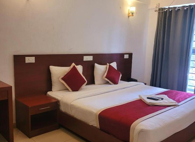 Номер Deluxe, Four Squares Inn, Technopark Phase 3